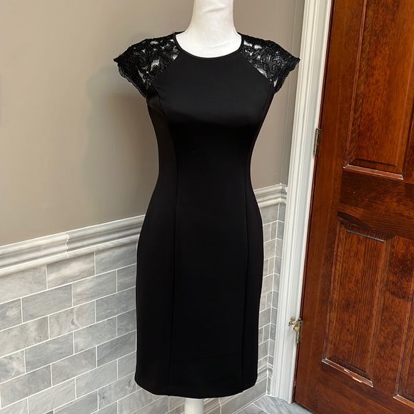 Vince Camuto Dresses & Skirts - ⭐️⭐️⭐️Vince Camuto dress